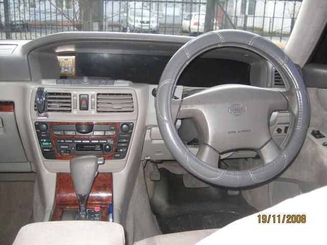2000 Nissan Cedric