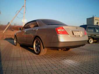 2000 Nissan Cedric