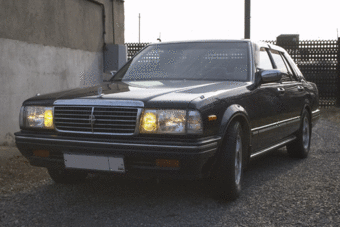 2000 Nissan Cedric