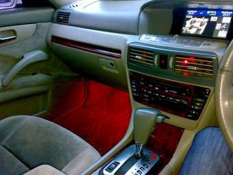 2000 Nissan Cedric Images