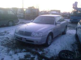 2000 Nissan Cedric