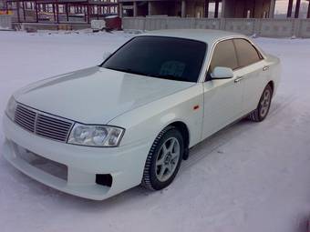 2000 Nissan Cedric Pics