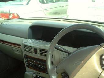 2000 Nissan Cedric Photos