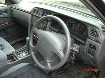 2000 Nissan Cedric Photos