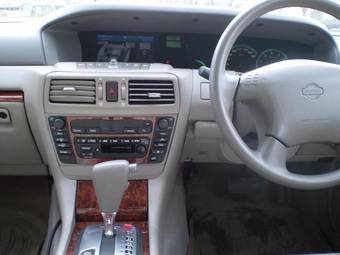 2000 Nissan Cedric Pictures