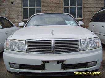 2000 Nissan Cedric Photos