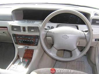 2000 Nissan Cedric Pictures