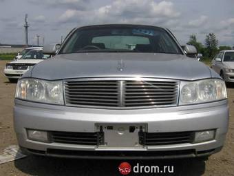 2000 Nissan Cedric Pics