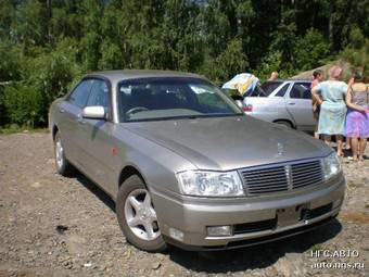 2000 Nissan Cedric Pictures