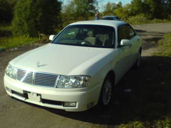 2000 Nissan Cedric Pictures