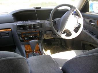 2000 Nissan Cedric Photos