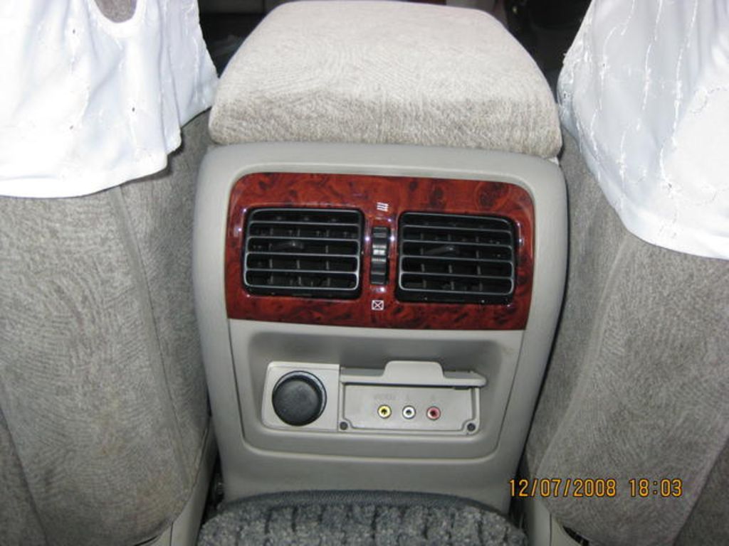 2001 Nissan Cedric