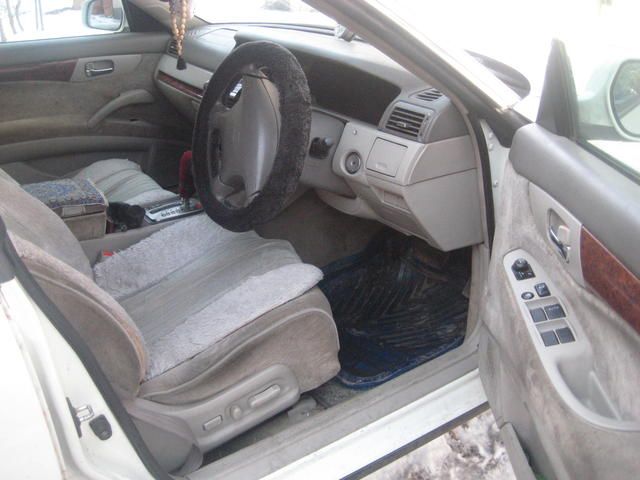 2001 Nissan Cedric