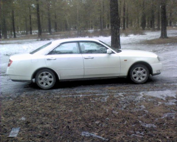 2001 Nissan Cedric