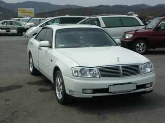 2001 Nissan Cedric Photos