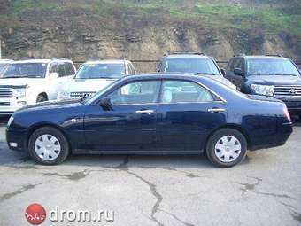 2001 Nissan Cedric Images