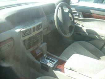 2001 Nissan Cedric Photos