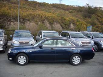2001 Nissan Cedric Images