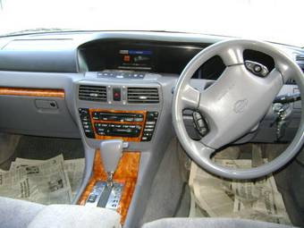 2001 Nissan Cedric Photos