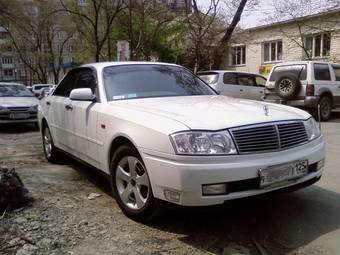 2001 Nissan Cedric Photos