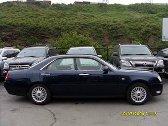 2001 Nissan Cedric Pics