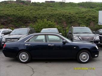 2001 Nissan Cedric Pics