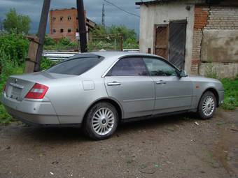 2001 Nissan Cedric Photos