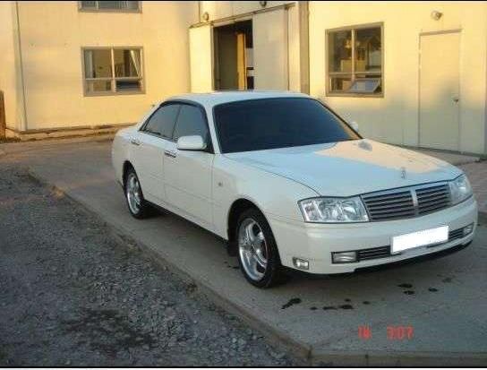 2002 Nissan Cedric