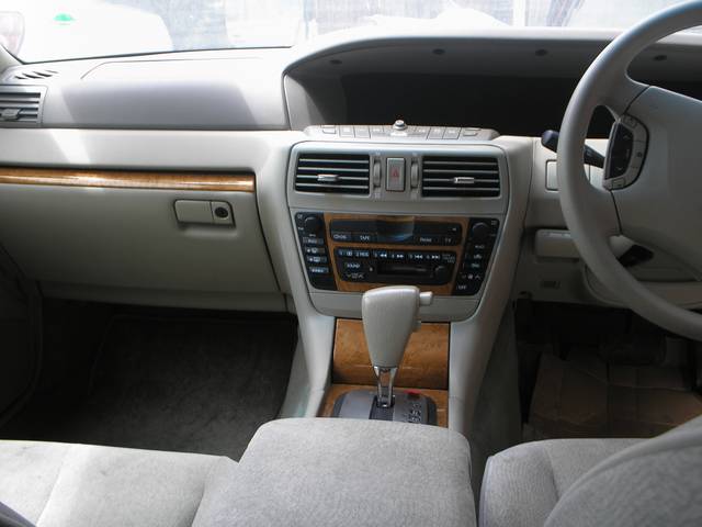 2002 Nissan Cedric