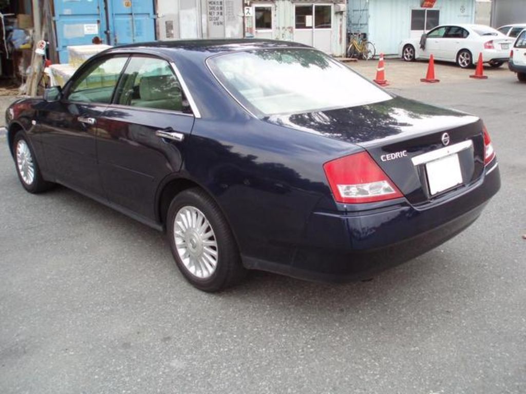 2002 Nissan Cedric