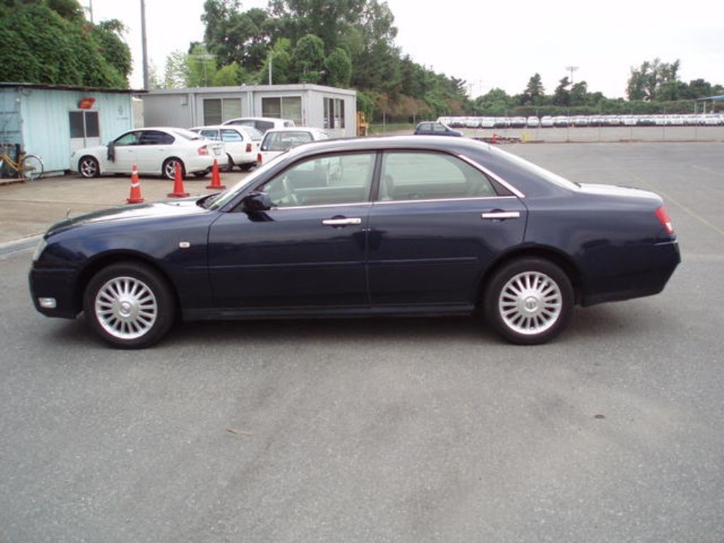 2002 Nissan Cedric