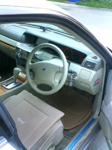 2002 Nissan Cedric