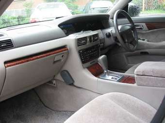 2002 Nissan Cedric Photos