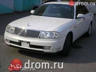 2002 Nissan Cedric Images