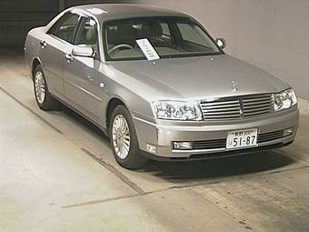 2002 Nissan Cedric Photos