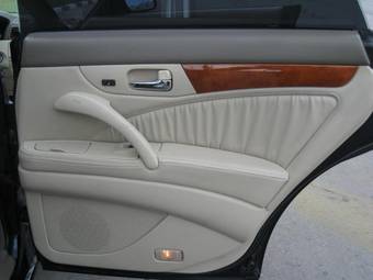 2002 Nissan Cedric Wallpapers