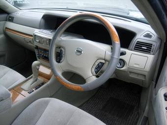 2002 Nissan Cedric Images