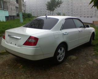 2002 Nissan Cedric Photos