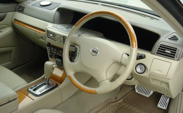2003 Nissan Cedric