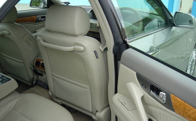 2003 Nissan Cedric