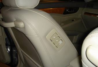 2003 Nissan Cedric Images