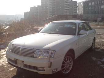 2004 Nissan Cedric Images