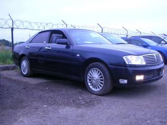 2004 Nissan Cedric Photos