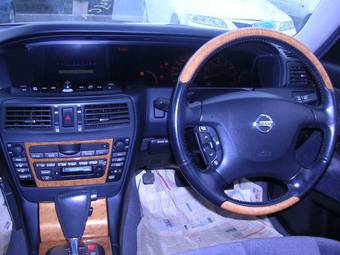 2004 Nissan Cedric Photos