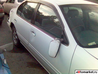 1995 Nissan Cefiro Photos