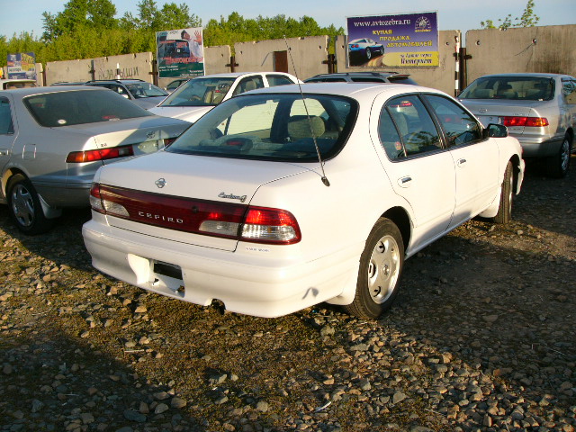 1998 Nissan Cefiro Photos
