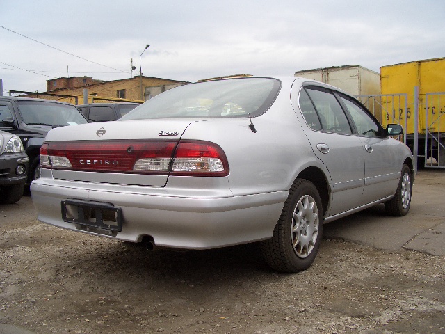 1998 Nissan Cefiro Pictures