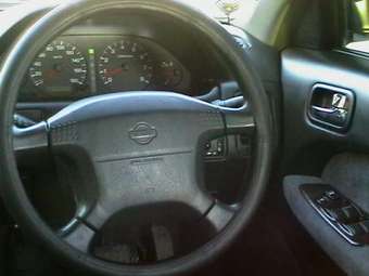 1998 Nissan Cefiro Pictures