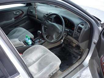 1998 Nissan Cefiro Photos