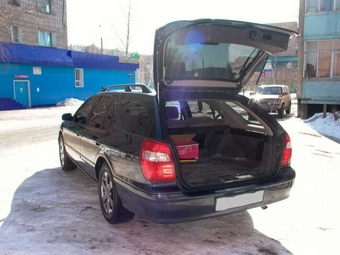 Nissan Cefiro